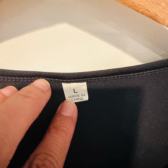 Rip Curl Rash Guard - Picture 4 of 4